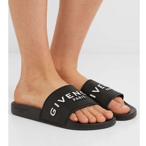 New GIVENCHY black Logo-print rubber slides 37